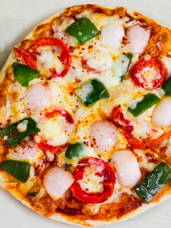 गेहूं आटा चीज़ पिज़्ज़ा (Gehu aata cheese pizza recipe in hindi) रेसिपी मुख्य फोटो