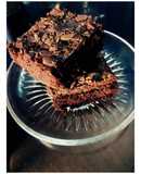 No bake Vegan Choco Brownies with Choco shave frosting