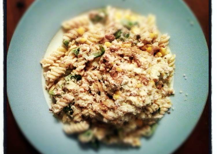 Simple Way to Make Quick Easy, fun, tuna pasta salad!