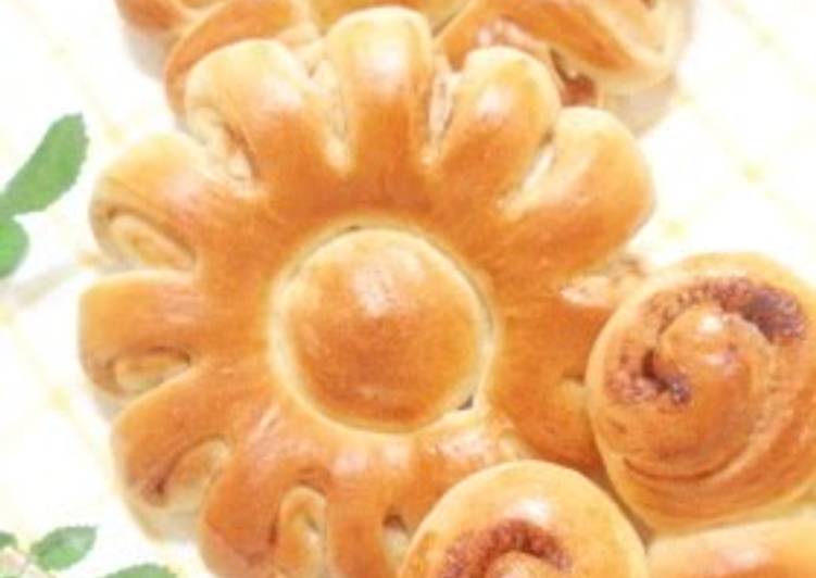 Recipe of Speedy Flower Garden Cinnamon Roll