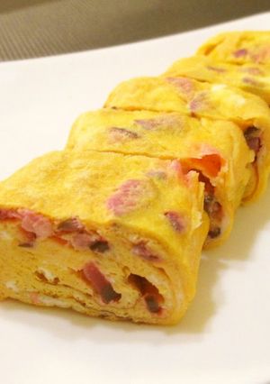 A picture of For Bentos! Spring-Colored Tamagoyaki using Shibazuke Pickles.