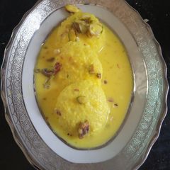 A picture of Rasmalai.