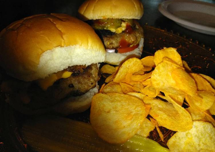 Step-by-Step Guide to Make Homemade King Cluck Turkey Burgers