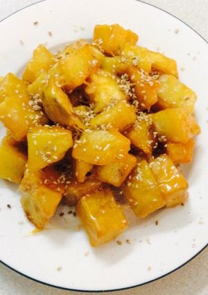 Hình của món Khoai lang ngào đường.