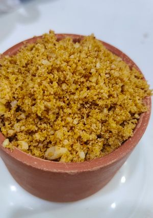 A picture of Peanut chutney.
