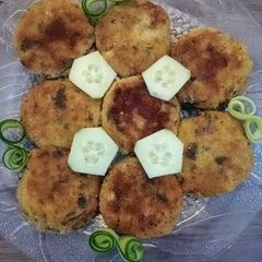 A picture of Aloo chicken cutlets.