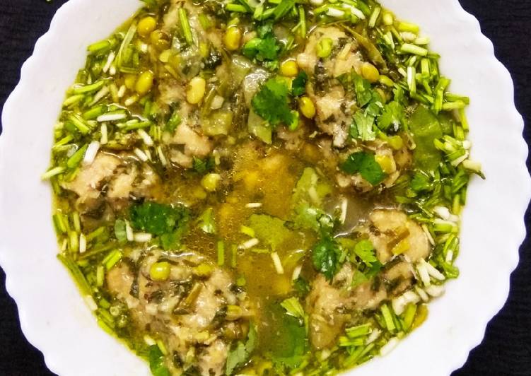 Recipe of Any-night-of-the-week Methi Muthiya In Surti Papdi Gravy