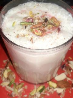 पंजाबी लस्सी (Punjabi lassi recipe in Hindi) रेसिपी मुख्य फोटो