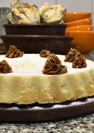 Una foto de Tarta de RICOTA con DULCE DE LECHE 🐮