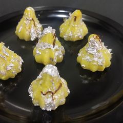 A picture of Shahi Paneer Modak.