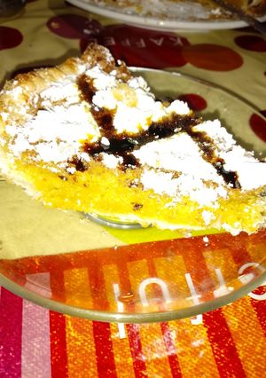 Foto principal de Tarta de almendra con azúcar glass quemada