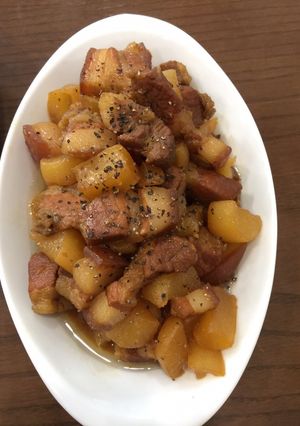 Hình của món Thịt kho tàu.