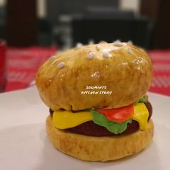 Burger Cake A picture of Burger Cake.