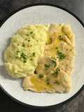 Scaloppine di pollo al limone con purè di patate
