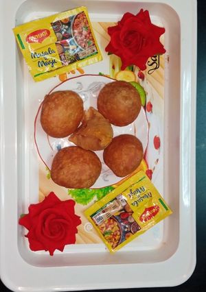 खस्ता कचौड़ी (khasta kachori recipe in Hindi) रेसिपी मुख्य फोटो