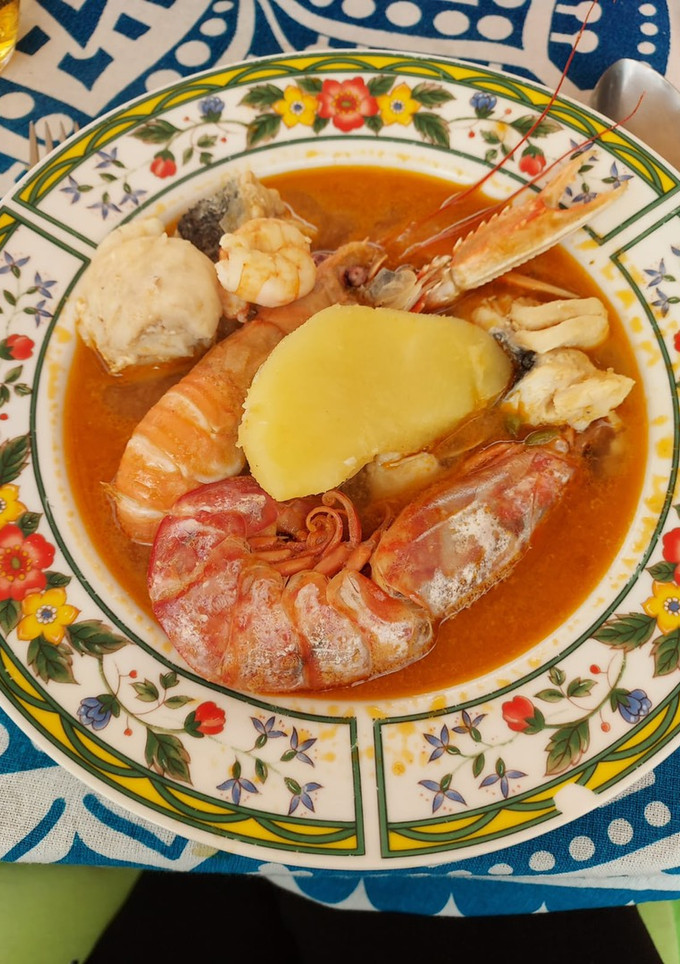 Una foto de Suquet de pescado
