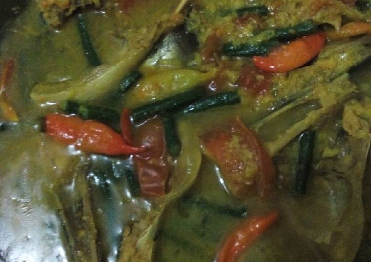 Sayur asam kepala patin (masakan bajar)