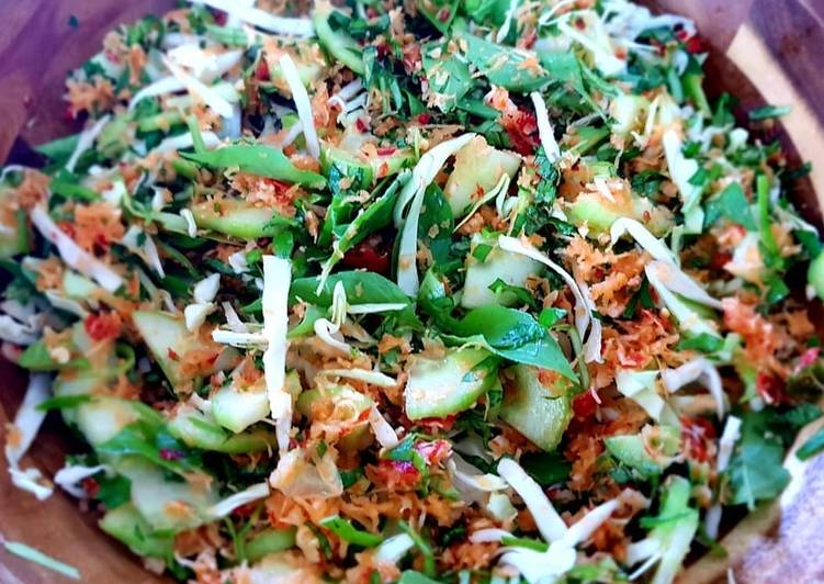 Recipe of Favorite Fresh Indonesian Salad (Trancam)