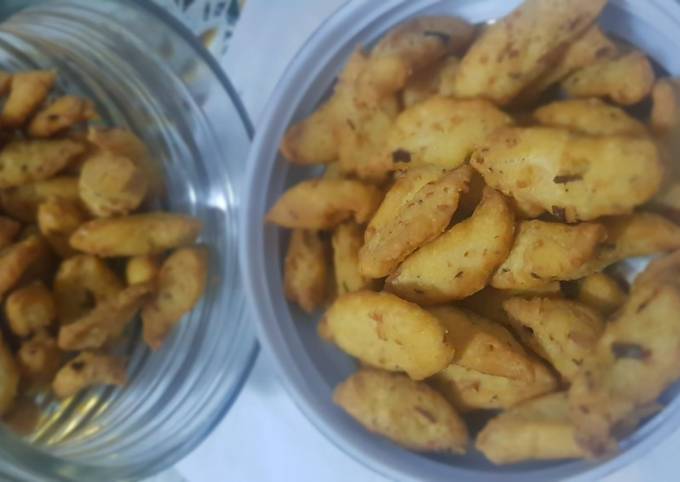 Easiest Way to Prepare Tasty Biji ketapang gurih