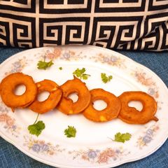 Potato Ring pakora A picture of Potato Ring pakora.