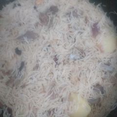 A picture of Swahili beef pilau.