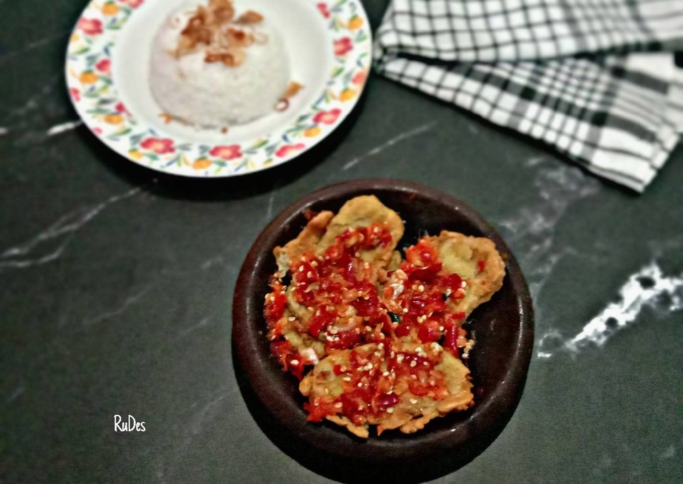 Tempe Penyet Sambel Bawang
