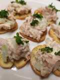 Canapé de Atún y Pepinillos!