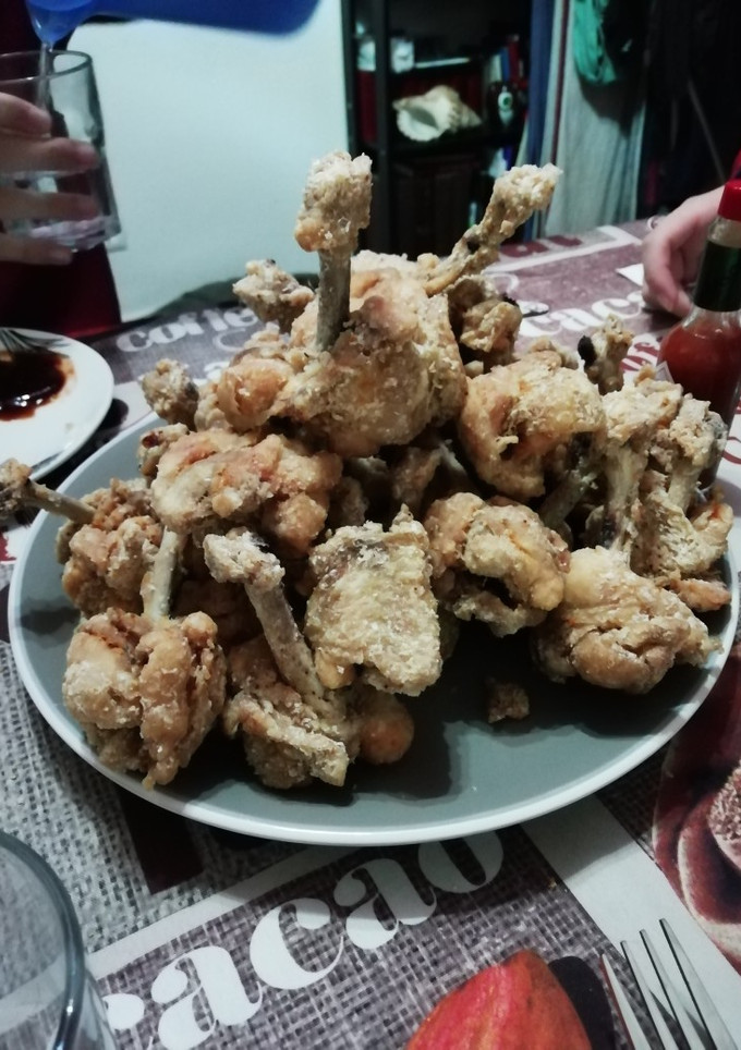 Una foto de Chupachups de pollo