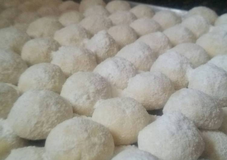  Resep  Putri  Salju  Keju  Mede  oleh cut mitha Cookpad