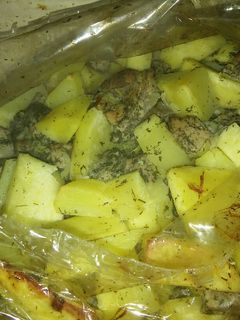Фото Мясо с картошкой в рукаве.
