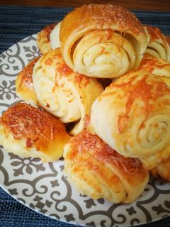 Vajdasági sajtos tekercs recept fotója