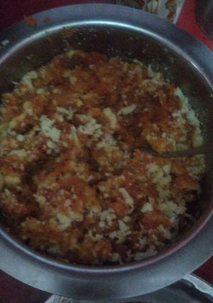 गाजर का हलवा(gajar ka halwa recipe in hindi) रेसिपी मुख्य फोटो