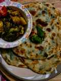 Mathi K Paratay Mathi aloo Bhujia