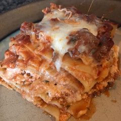 A picture of Lasagna.