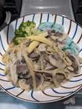 Low-Calorie Mushroom White Sauce Clam Pasta