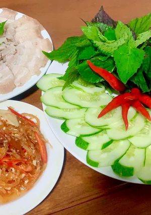 Hình của món Thịt luộc mắm thái.