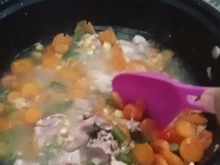 Cara Mudah Membikin Resep Sup ayam sederhana (4 bahan) yang Bisa Manjain Lidah Anti Ribet, Menggugah Selera