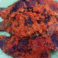 A picture of Ikan bakar taliwang.