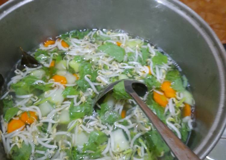 Bagaimana Menyiapkan Sayur bening Lezat