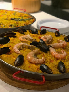 Una foto de Paella de mariscos