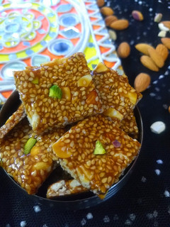 A picture of Til Dry Fruits Chikki.