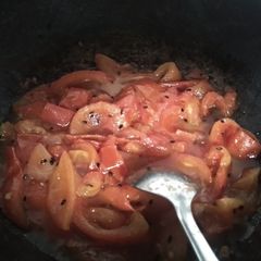 A picture of Tomato sauce.