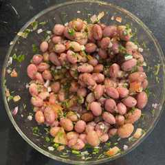 Una foto de Ensalada de frijoles frescos