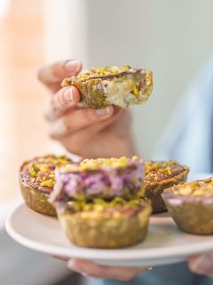 Una foto de Cupcakes de pistacho rellenos