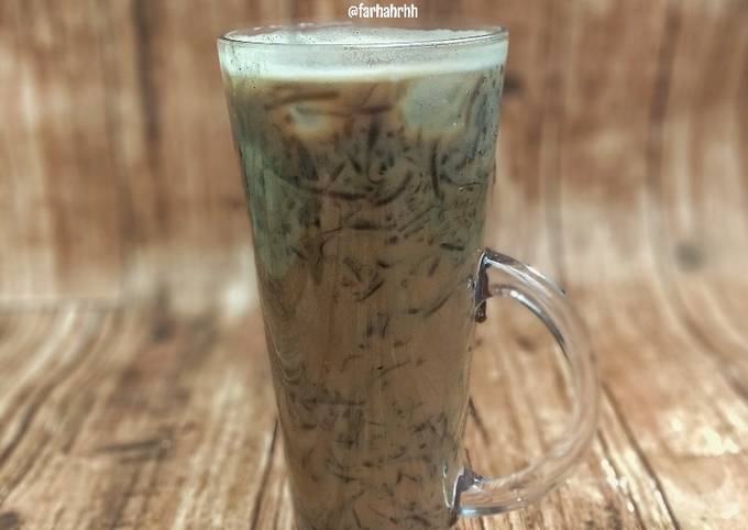 Bagaimana Menyiapkan Es Cappucino Cincau yang Lezat Sekali
