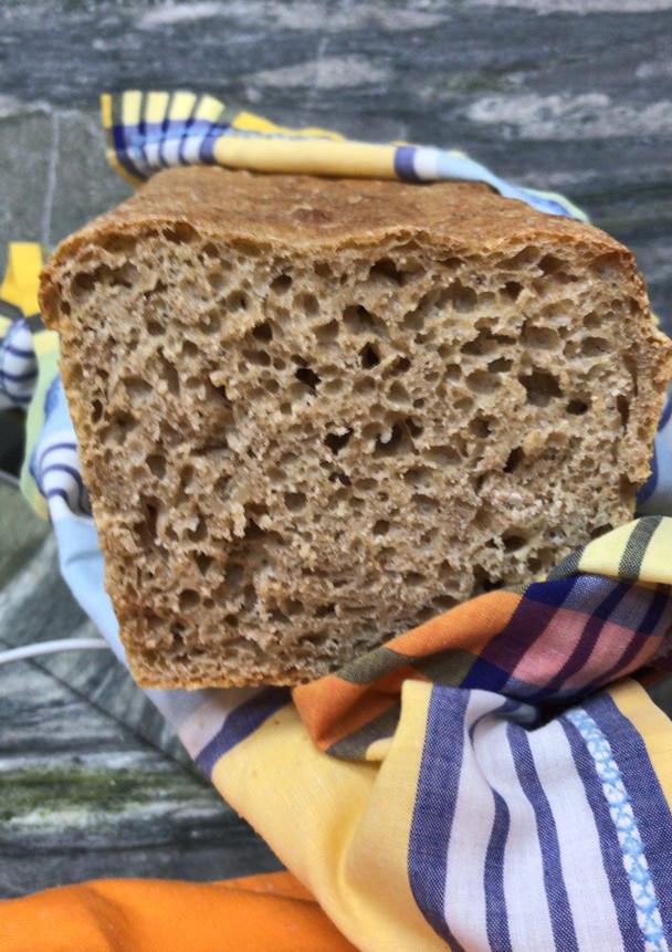 Una foto de Pan de espelta integral