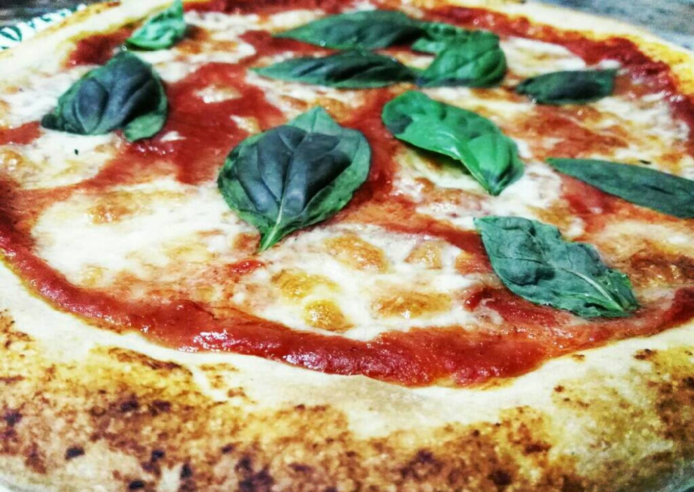 Pizza napolitana casera