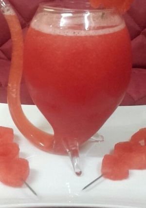 A picture of Watermelon juice.