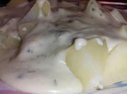Una foto de salsa de queso azul