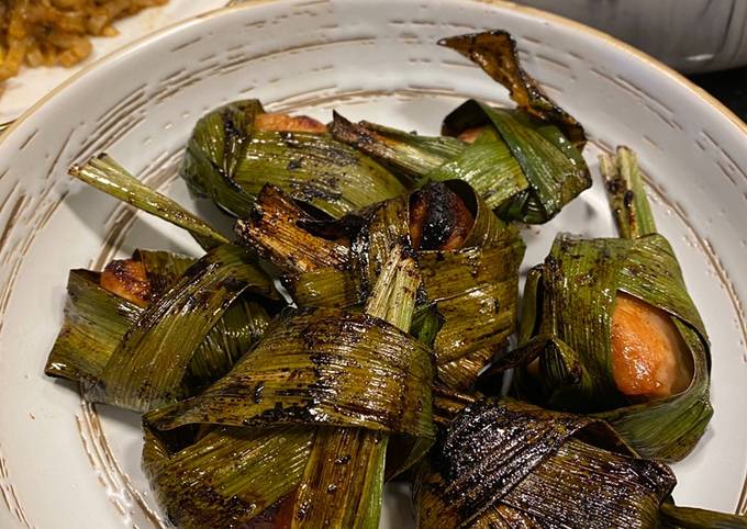 Chicken in pandan leaves/ gai haw bai toey/ ayam goreng pandan thailand